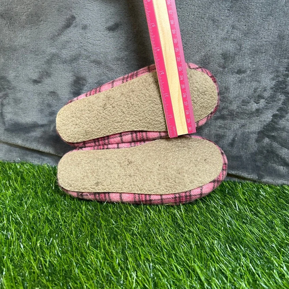 Minnetonka Cally Slipper Kids Size Twelve Pink Plaid Faux Fur Lined Moccasin